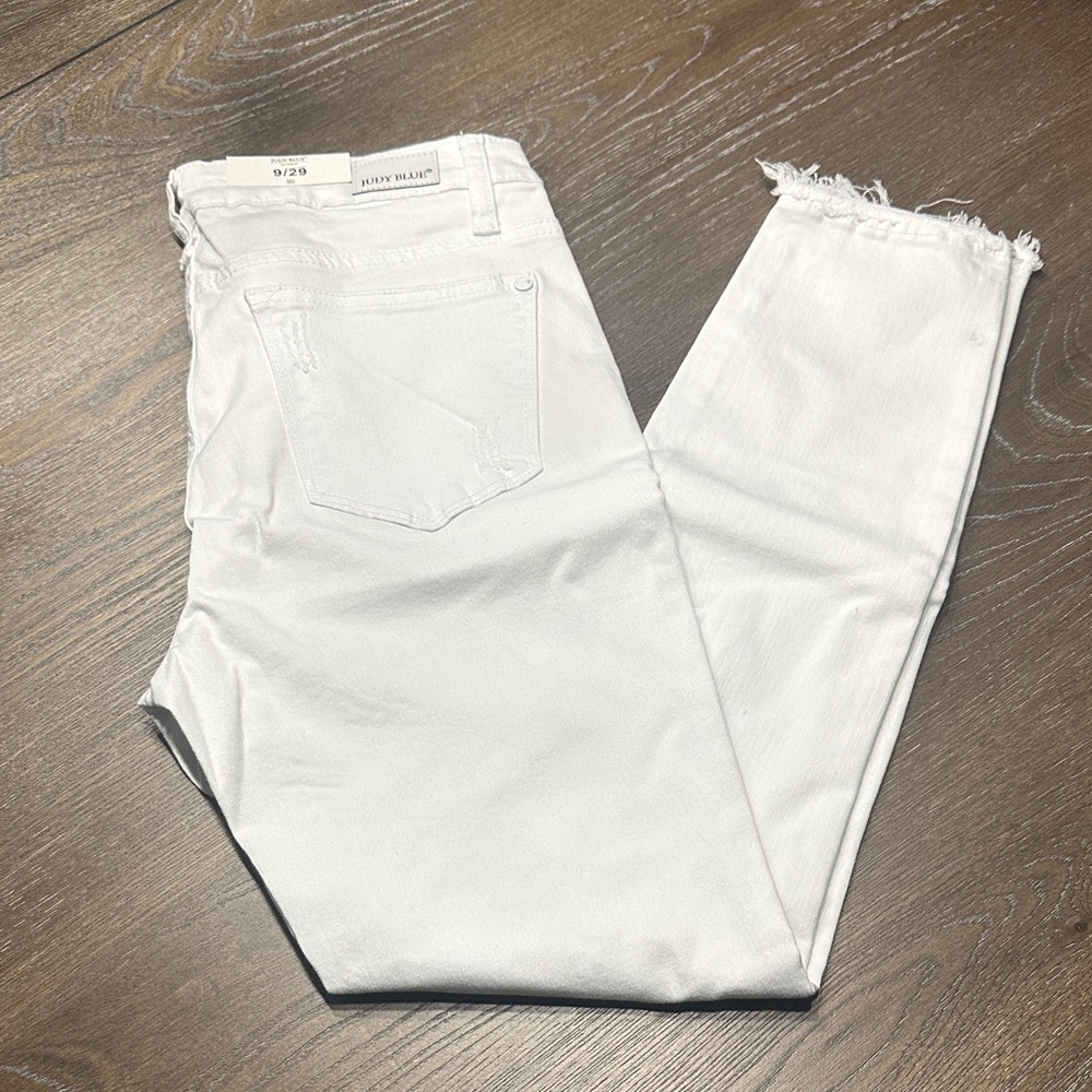 Judy Blue Women's Cropped White Jeans